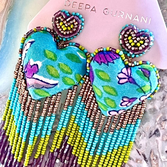 NWT Deepa Gurnani Beaded Heart Fringe Chandeliers - Picture 3 of 15
